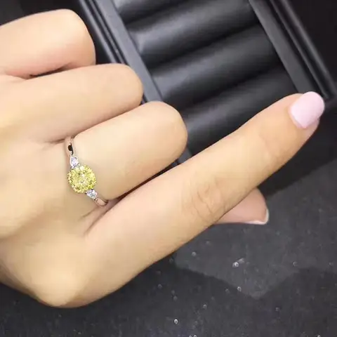Wedding Ring 18K Gold & Natural Diamonds Women's