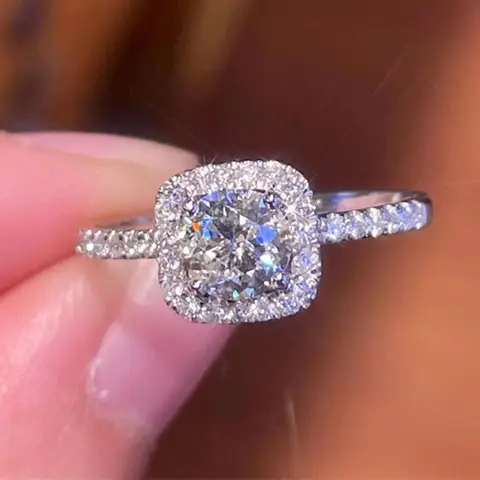 Wedding Ring 18K Gold & Natural Diamonds Women's